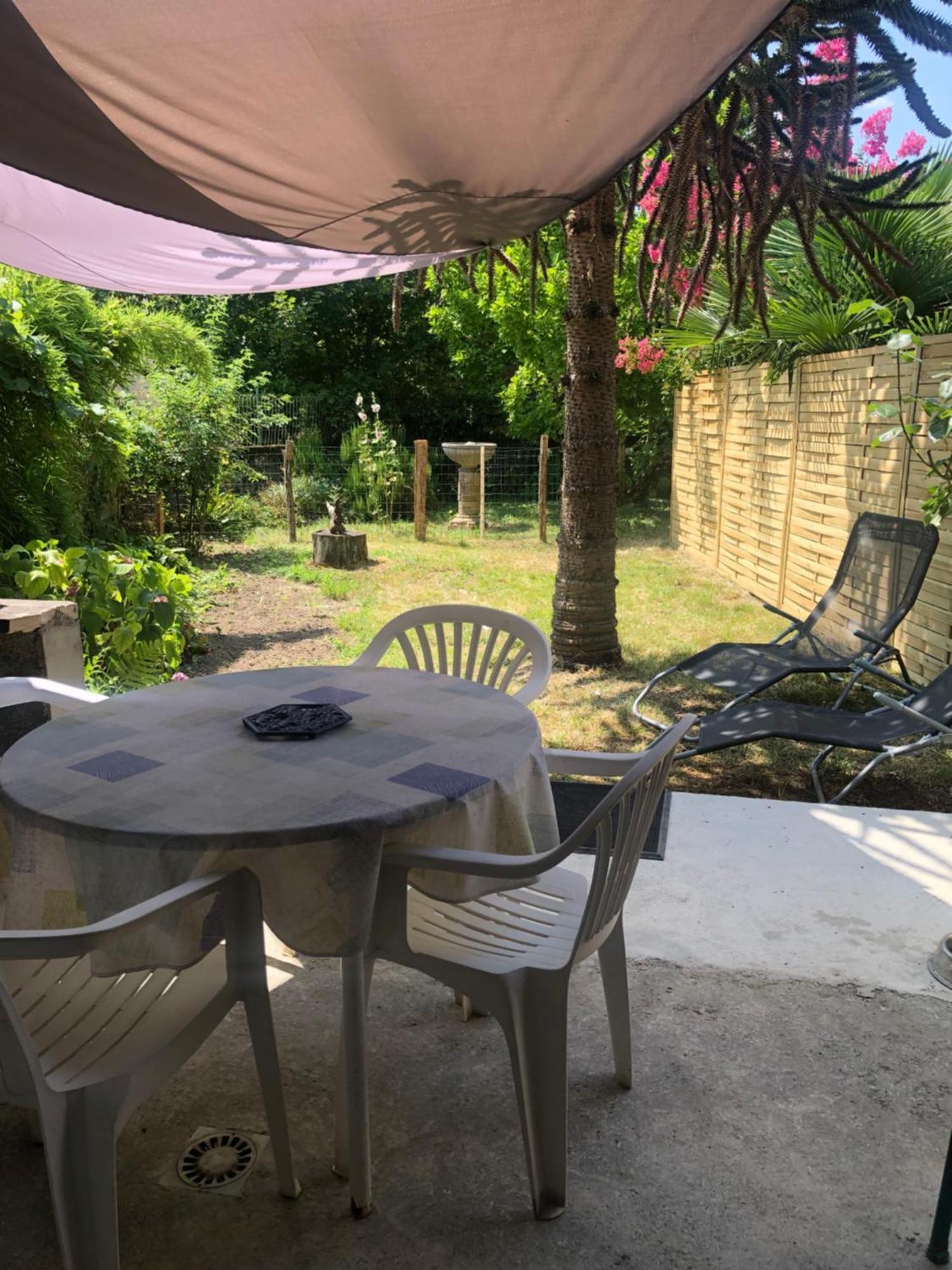 Le Pigeonnier Maison De Caractere Logement 4 Personnes La Maisonnette Renovee Logement 2 Personnes Floirac  Экстерьер фото